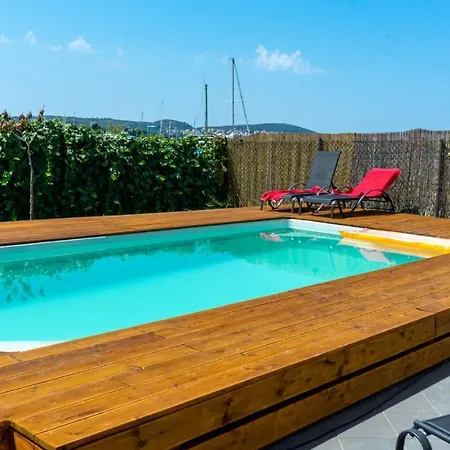Apartment Apartman A2 S Vlastitim Bazenom Trogir